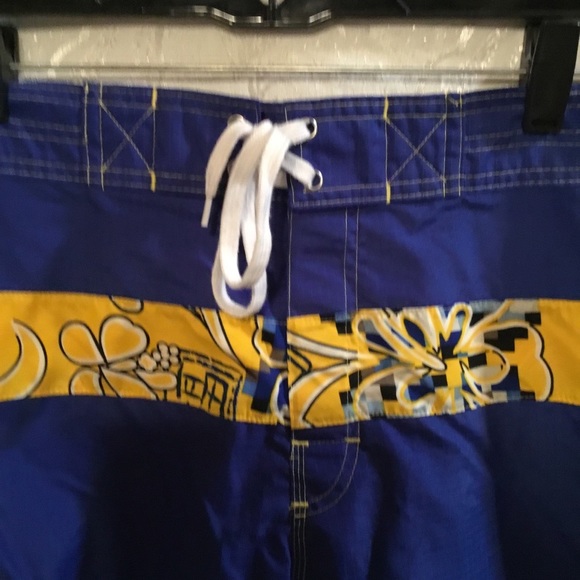 PACIFIC TEAZE Blue & Gold Board Shorts - Picture 2 of 4